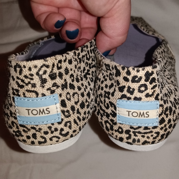 🆕TOMS Womens Alpargata Leopard Slip On Flats Casual Shoes Size 9 - Picture 10 of 10